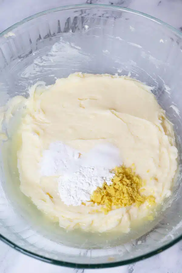 Lemon cream cheese crinkle cookies process photo 3 add salt, cornstarch, lemon zest, lemon juice.