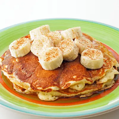 Buttermilk Vanilla Pancakes, www.bakeitwithlove.com