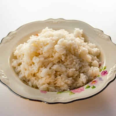 أرز جوز الهند الكريمي ، www.bakeitwithlove.com