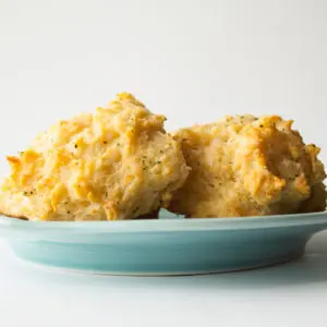 Red Lobster Cheddar Bay Biscuits Copycat at Delectable, www.delectablecookingandbaking.com