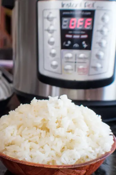 Instant Pot Jasmine Rice turns out perfectly in only minutes with your instant pot pressure cooker!