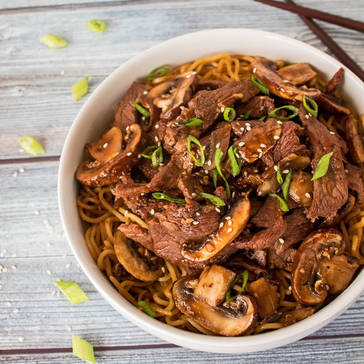 Beef with Garlic Sauce {Easy Garlic Beef Stir Fry} | Bake It With Love