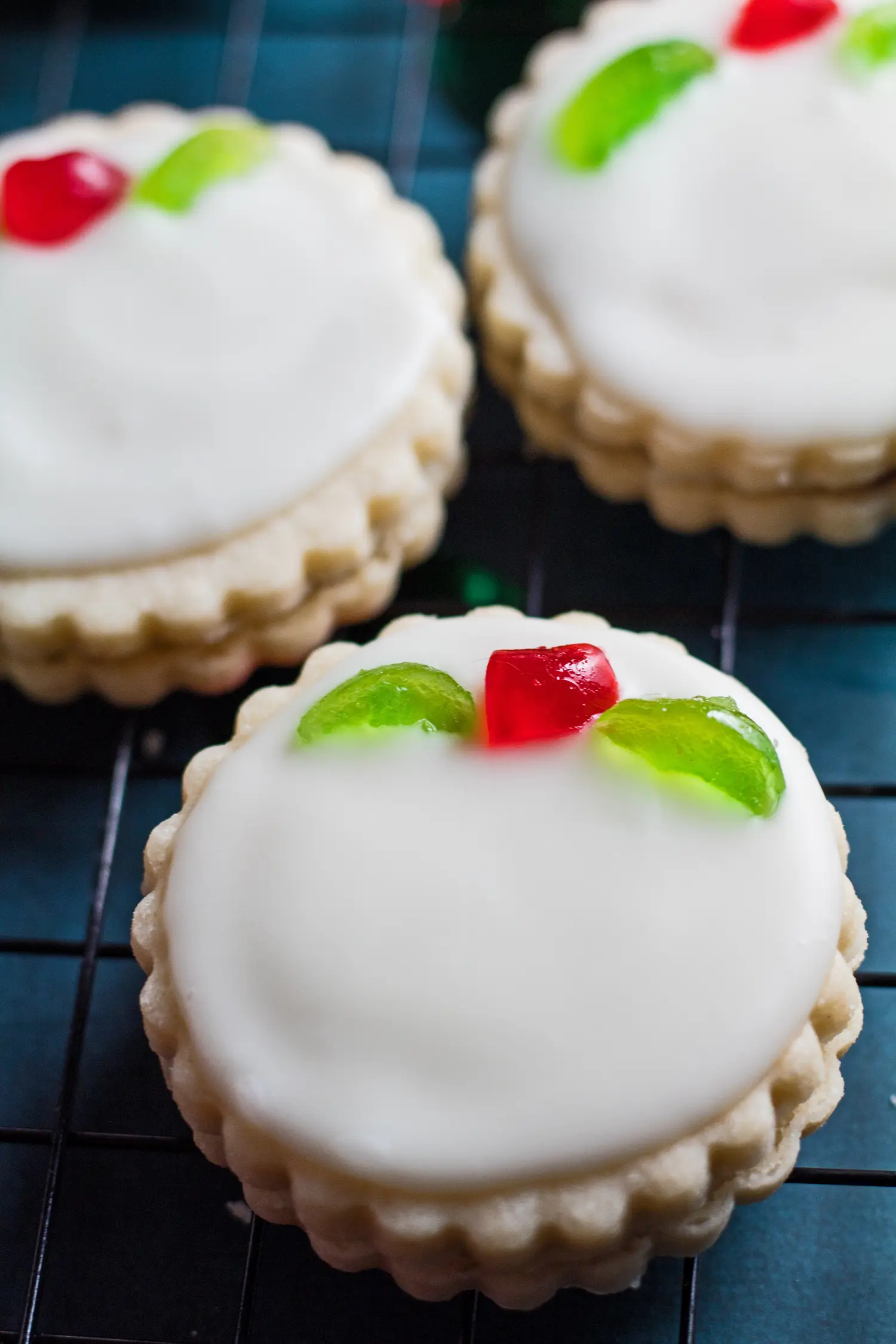 Tall image of the decorated empire biscuits.