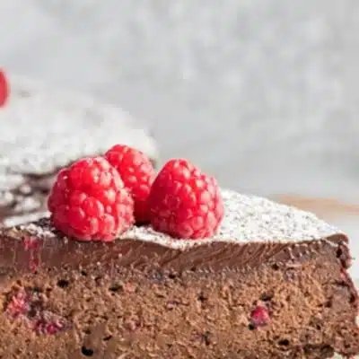 Flourless-Chocolate-Cake-sq