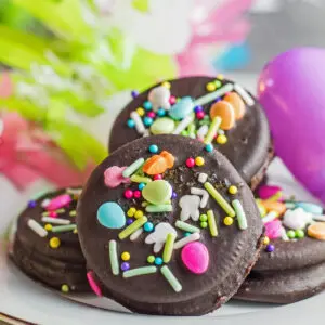 Decorated Easter Fudge Covered Oreos and Easter decorations.