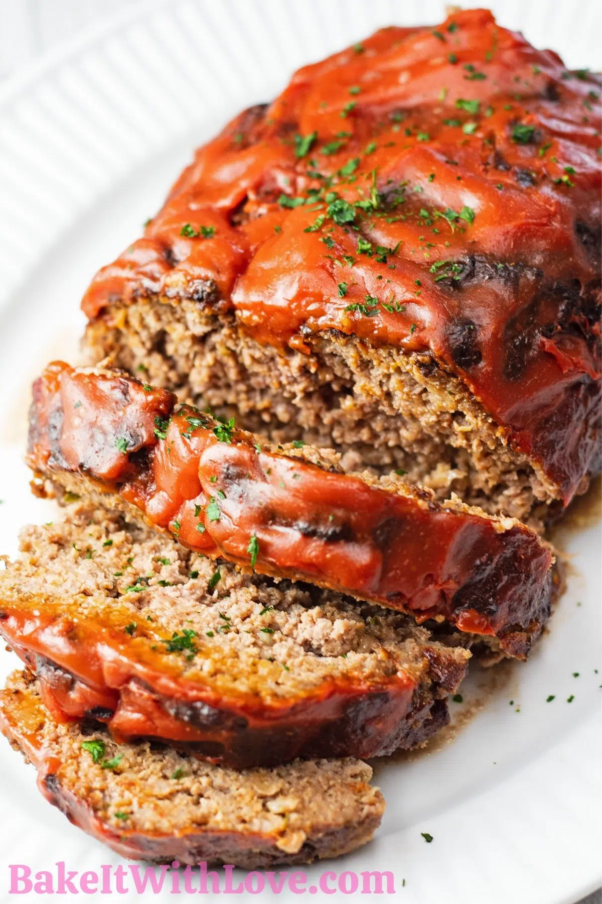 Tasty-air-fryer-meatloaf-sliced-and-served-on-white-platter.