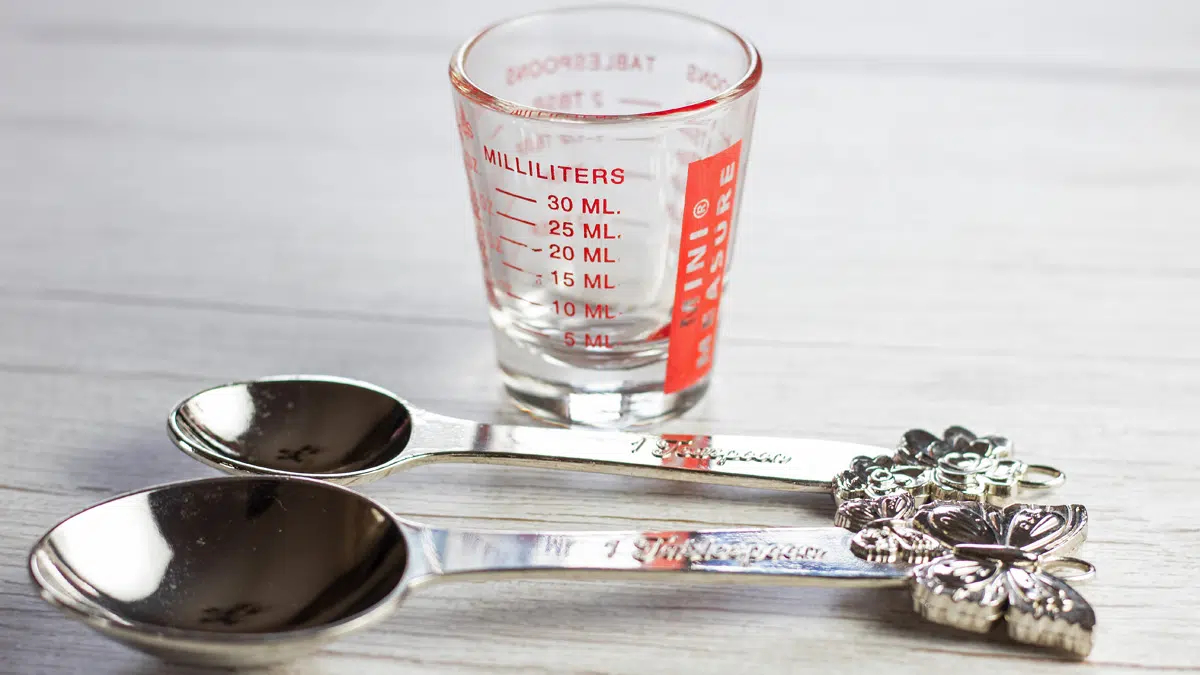 How Many Teaspoons In A Tablespoon? (+ Conversion Guide!)