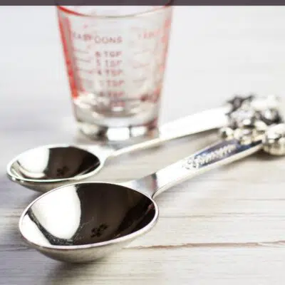 How many teaspoons to tablespoons pin with text header.