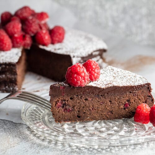 Flourless Chocolate Raspberry Cake (Gluten Free) - Bake It With Love