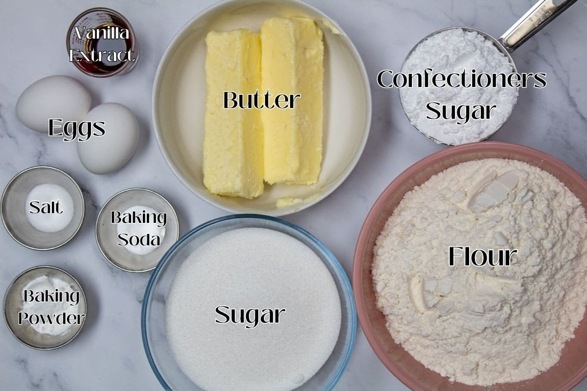 Vanilla crinkle cookies ingredients with labels.