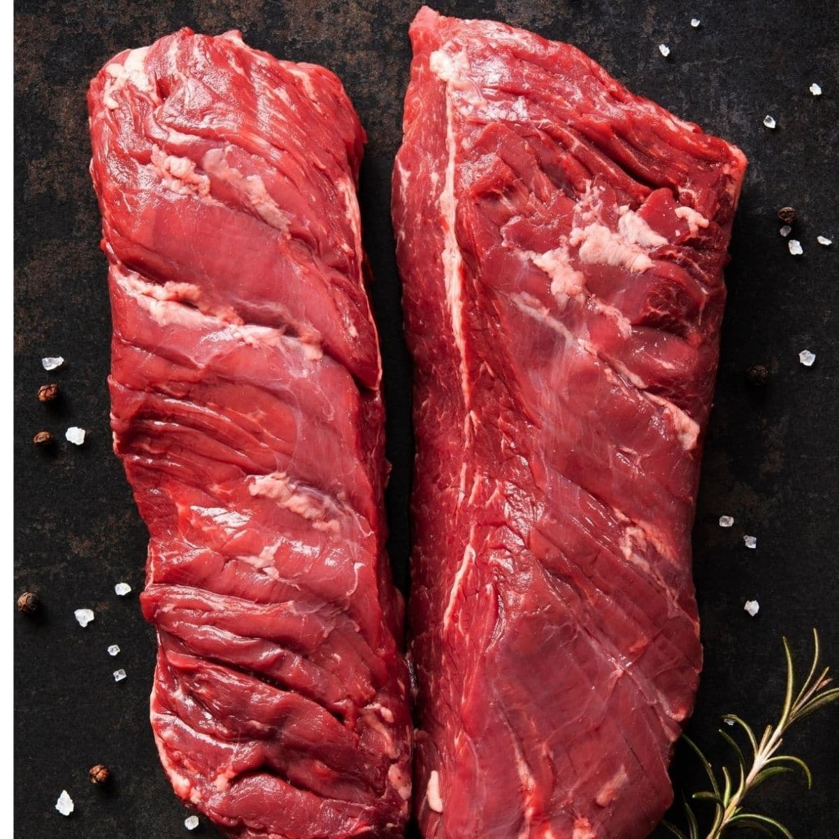 Wat is hanger steak inclusief andere namen voor deze smaakvolle rundersnede.