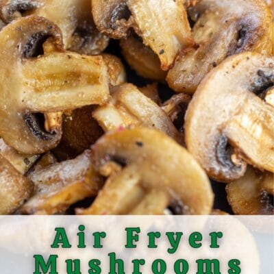 Pin image of air fryer mushrooms on a blue plate.
