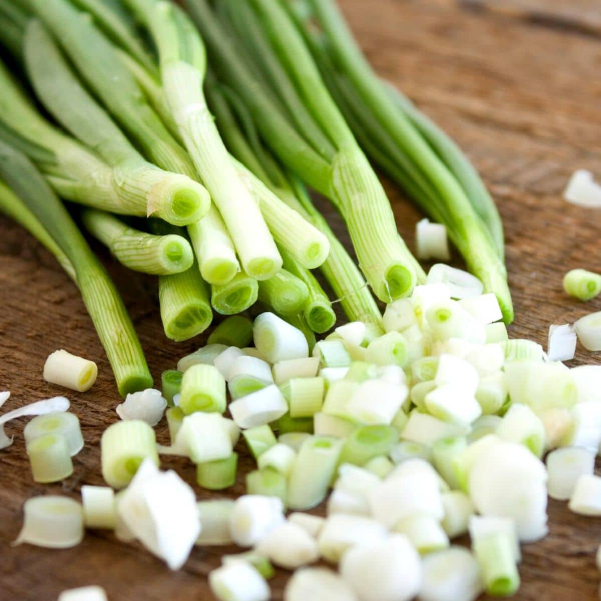 How to Cut Green Onions (Scallions) - It's a Veg World After All®