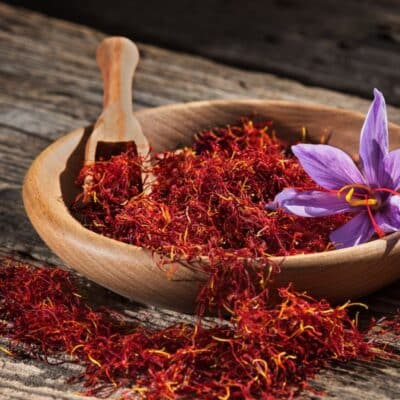 The best saffron substitutes to use in cooking recipes for this amazing tasty and colorful spice.