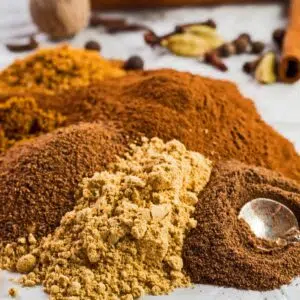 The best pumpkin pie spice substitute ideas including my tasty homemade spice blend.