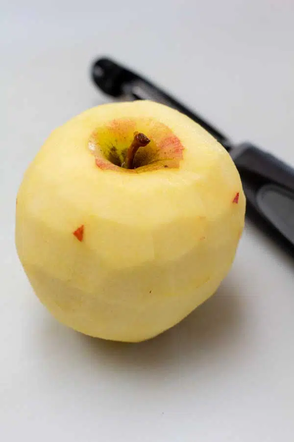 Process image 1 showing peeled apple.