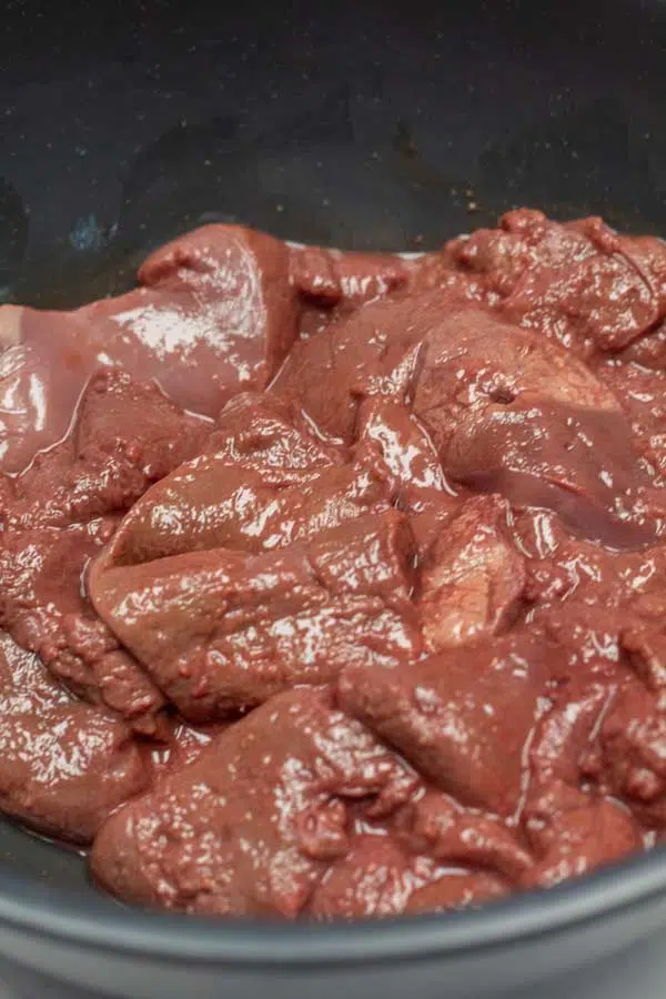 Process image 1 showing beef livers in a bowl.