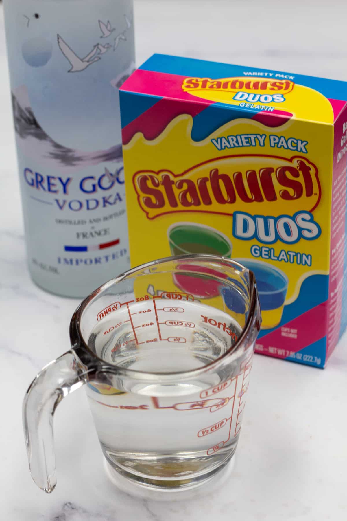 Photo showing ingredients needed for jellos shots.