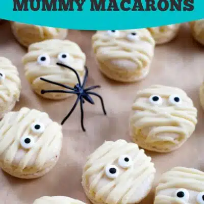 Best mummy macarons pin to make your Halloween party amazing.