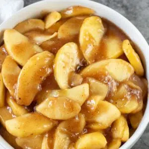 Best apple pie filling substitute ideas and alternatives to use in baking and desserts like this tasty homemade apple pie filling recipe.