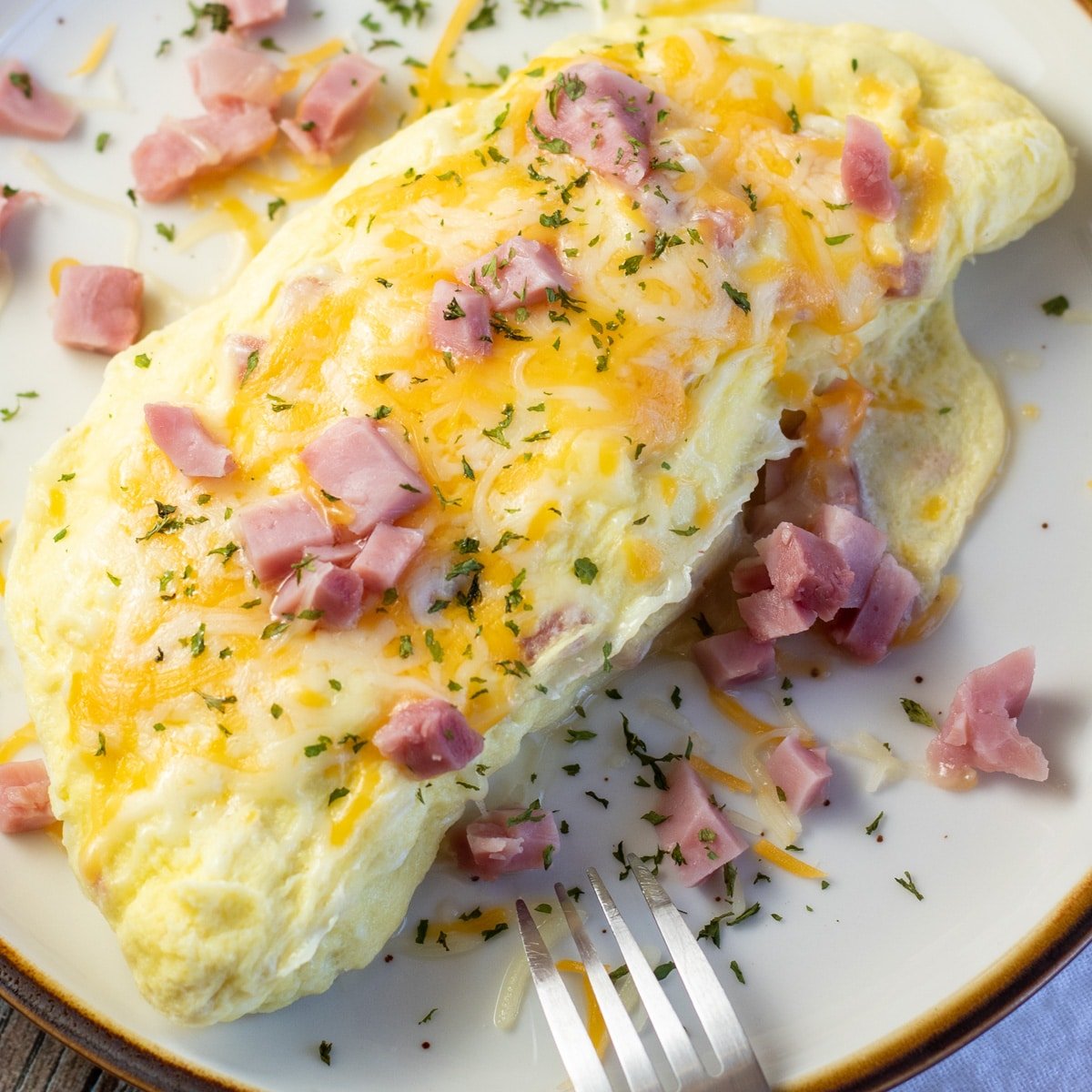 How to make omelettes at home with this double omelette maker review 