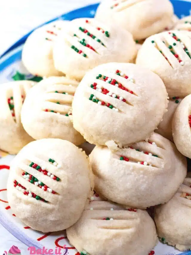 Whipped Shortbread Cookies That Melt In Your Mouth