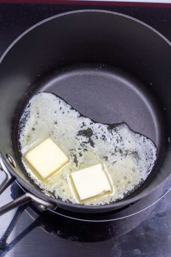 Processbild 1 som visar smör som smälter.