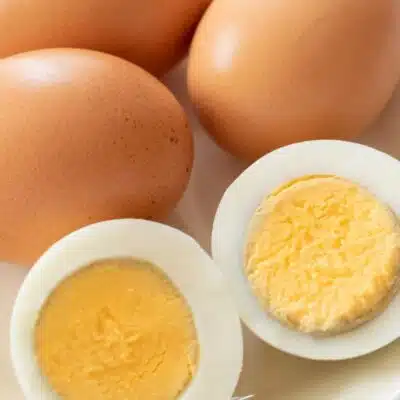 Pin image with text of air fryer hard boiled eggs.