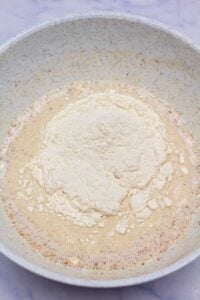小麦粉を追加したプロセス画像 4。