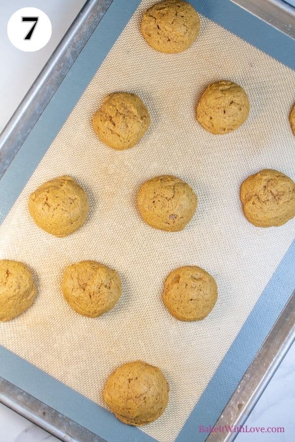 Pumpkin whoopie pies process photo 7 baked whoopie pie cakes.